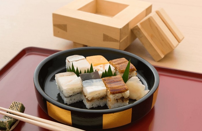 Hakozushi, một đặc sản Osaka