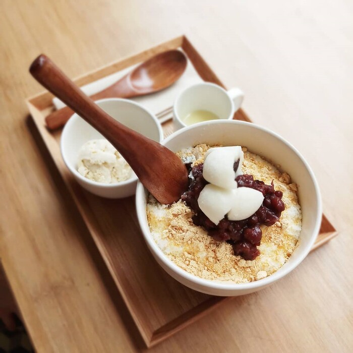 Món ăn đường phố Nhật Bản - Kakigori đầy đủ topping thích hợp cho mọi độ tuổi