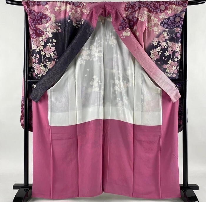 Chất liệu lụa truyền thống và kỹ thuật may Kimono độc đáo. Nguồn: adn.kimono