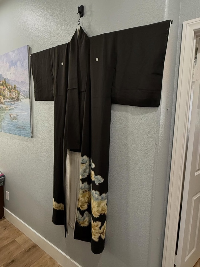 Tomesode: Trang phục Kimono trang trọng cho phụ nữ đã kết hôn. Nguồn: marimari45