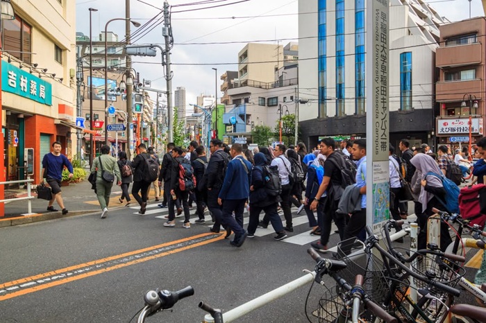 Tìm hiểu văn hóa giao thông Nhật Bản cho người đi bộ. Nguồn: bagusreza