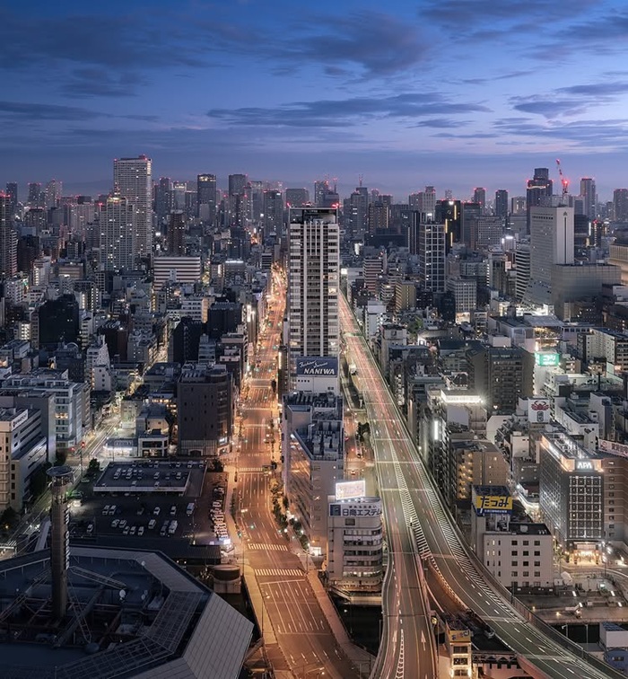 Chiêm ngưỡng toàn cảnh phố Namba hiện đại giữa lòng Osaka. Nguồn: he.sim