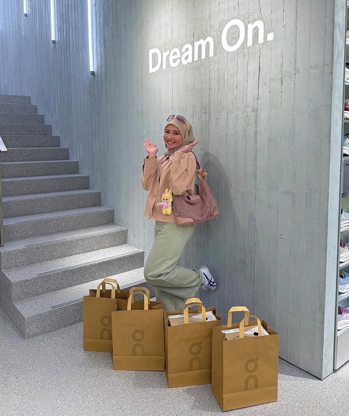 Chuẩn bị trước danh sách những món đồ cần mua để tối ưu ngân sách. Nguồn: juju_serendipity