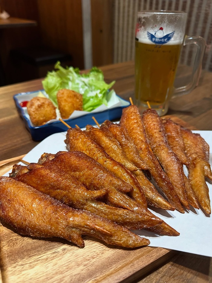 Cánh gà chiên giòn Tebasaki là lựa chọn hoàn hảo để khám phá ẩm thực Nagoya trong 1 ngày. Nguồn: koma7272