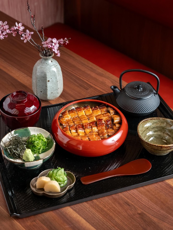 Thưởng thức cơm lươn đặc sản nổi tiếng của Nagoya. Nguồn: minorunj