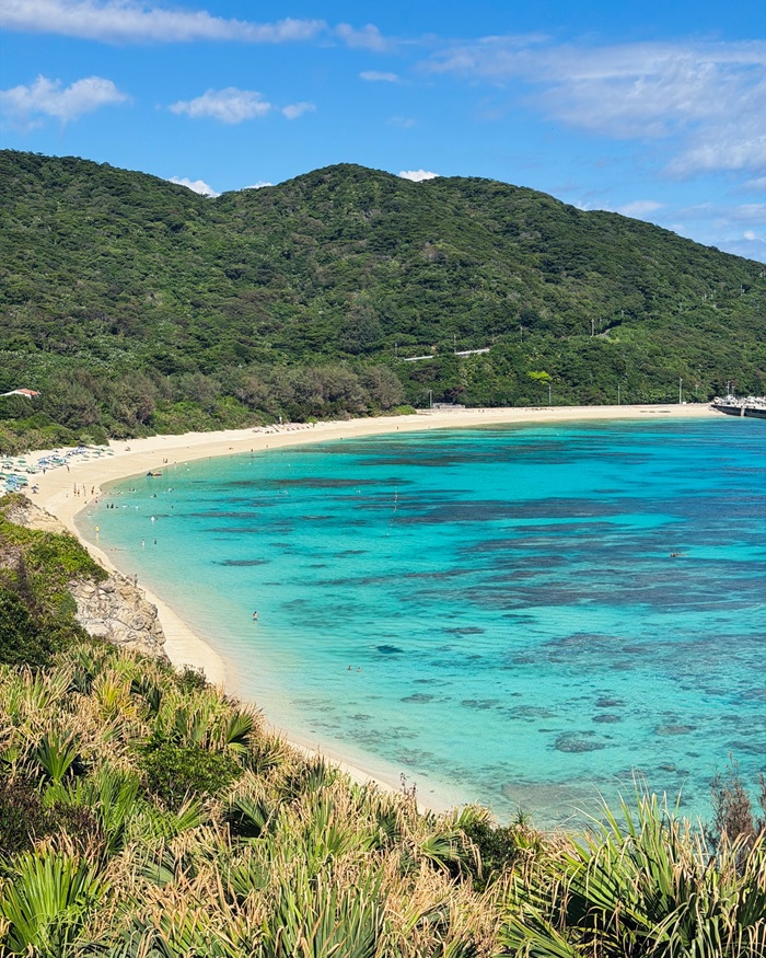 Khám phá tổng quan về tỉnh Okinawa, thiên đường du lịch Nhật Bản. Nguồn: chrishenty