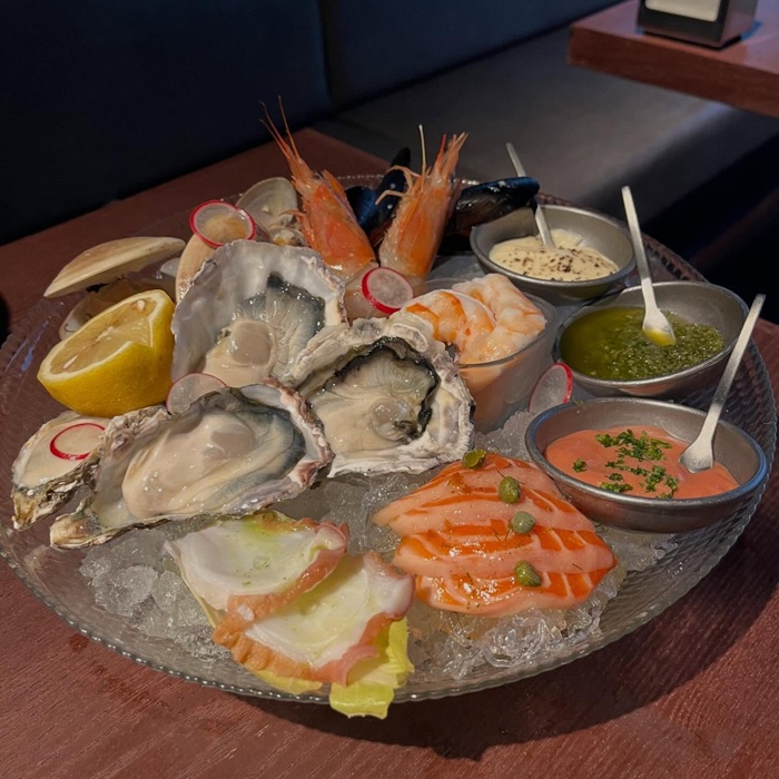 Trải nghiệm sushi và sashimi tươi sống đậm đà tại Yokohama. Nguồn: kazuya_no_gohan