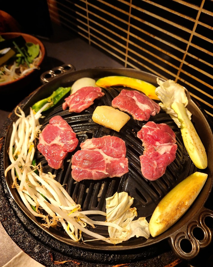 Thịt cừu nướng Jingisukan món ăn thơm ngon đặc trưng vùng Hokkaido. Nguồn: sumobibi