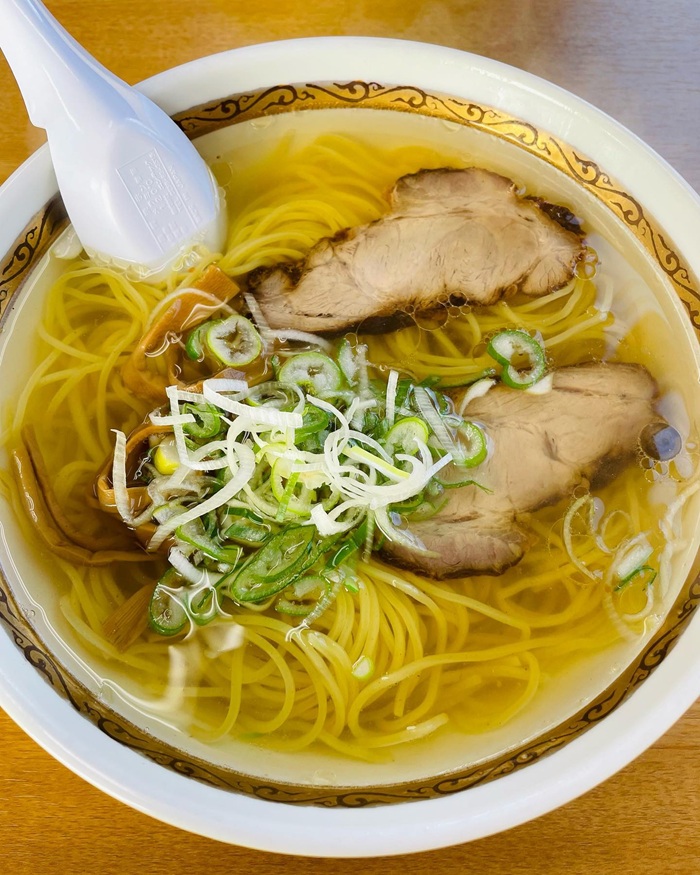 Thưởng thức tô mì Hakodate Ramen nước dùng thanh nhẹ Nguồn: hisanyan21