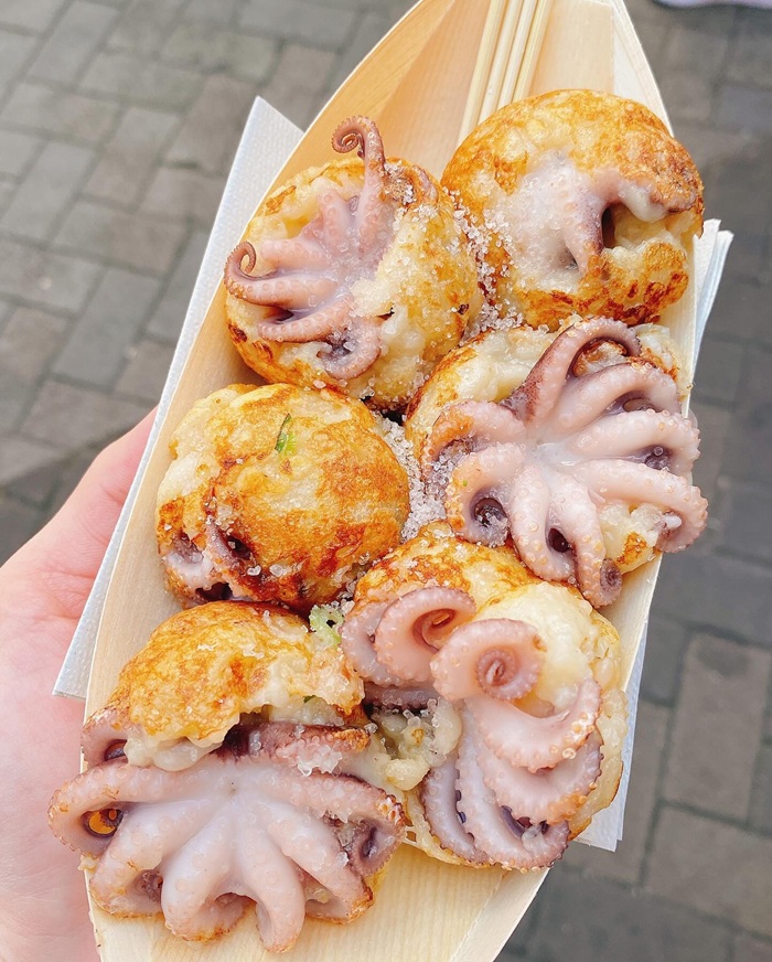 Takoyaki - món ăn nhất định phải thử trong chuyến du lịch Osaka 1 ngày. Nguồn: suzuakane3