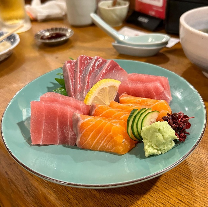 Thưởng thức hải sản tươi ngon trong chuyến đi Osaka. Nguồn: crustybiz